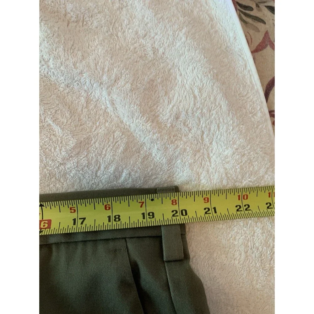 Dockers  Straight Fit  Pants Men's Size 40X30 Olive Green Business Casual
